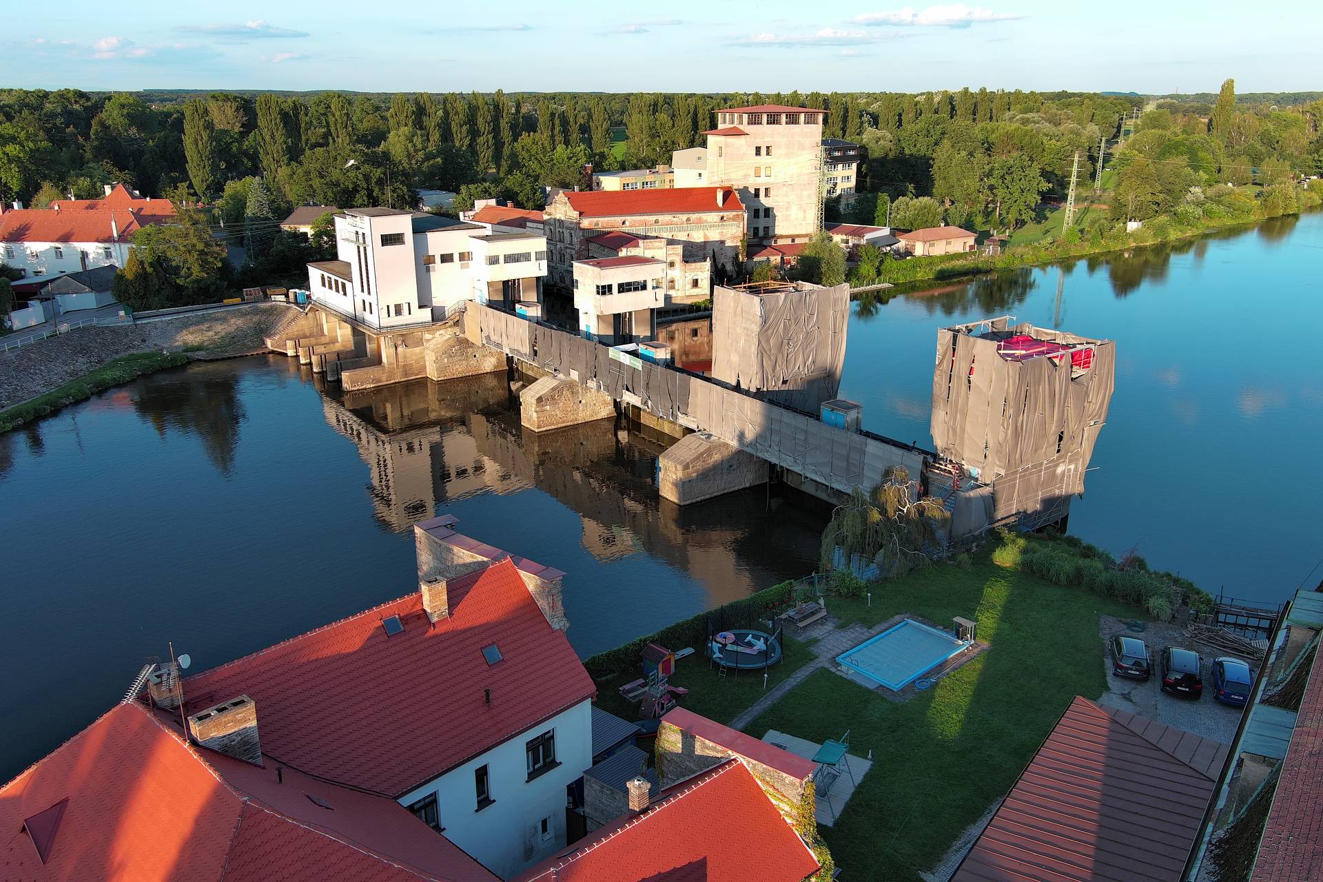 Letecká fotografie jezu